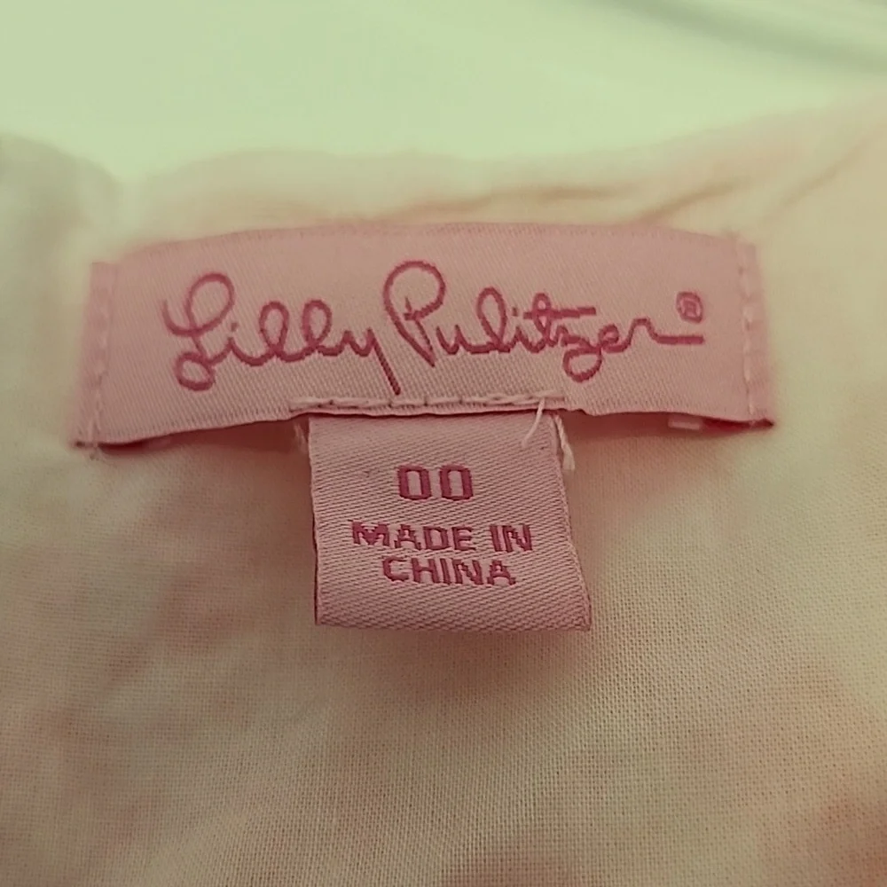 Lilly Pulitzer, Ryder Shift Mini Sleeveless, V-neck Dress in Pink Pout. - Picture 3 of 6